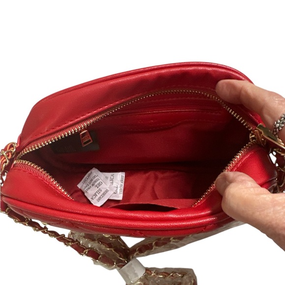 Red Quilted Crossbody Bag - Picture 5 of 7